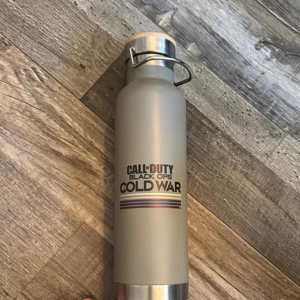 Gray Call of Duty Water Bottle - Picture 1 of 4